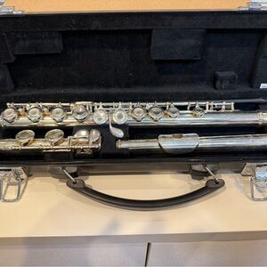 Yamaha 261 Flute with Case